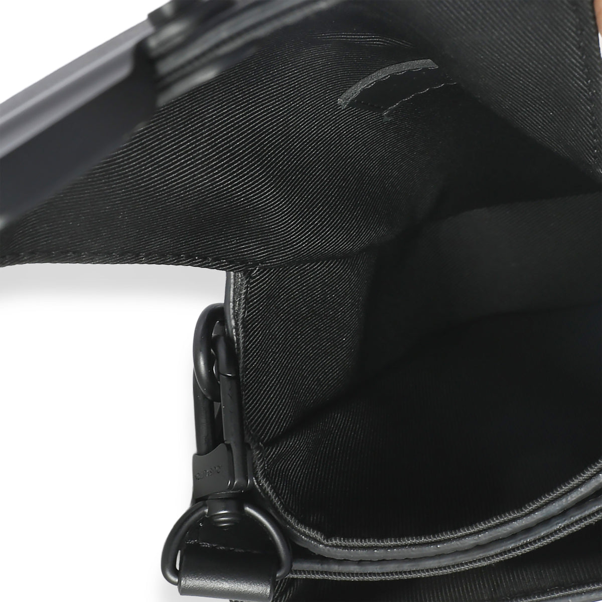 Louis Vuitton Black Monogram Taurillon S Lock Wearable Wallet Handbag 9