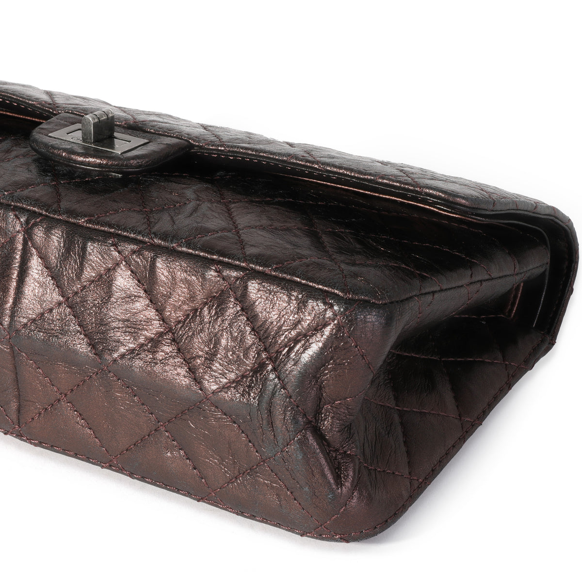 Chanel Bronze Metallic Quilted 2.55 Reissue 226 Bag Handbag clasp