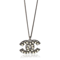 Chanel 2014 Faux Pearl CC Pendant fv