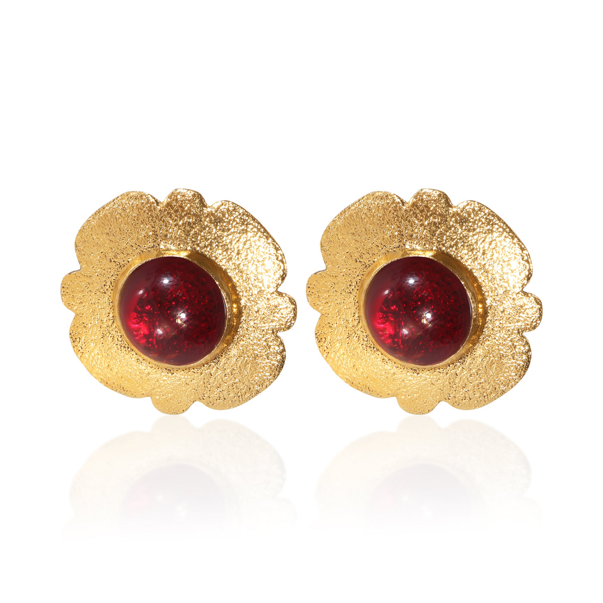 Chanel Gold Plated 1980s Vintage Red Gripoix Earrings 2