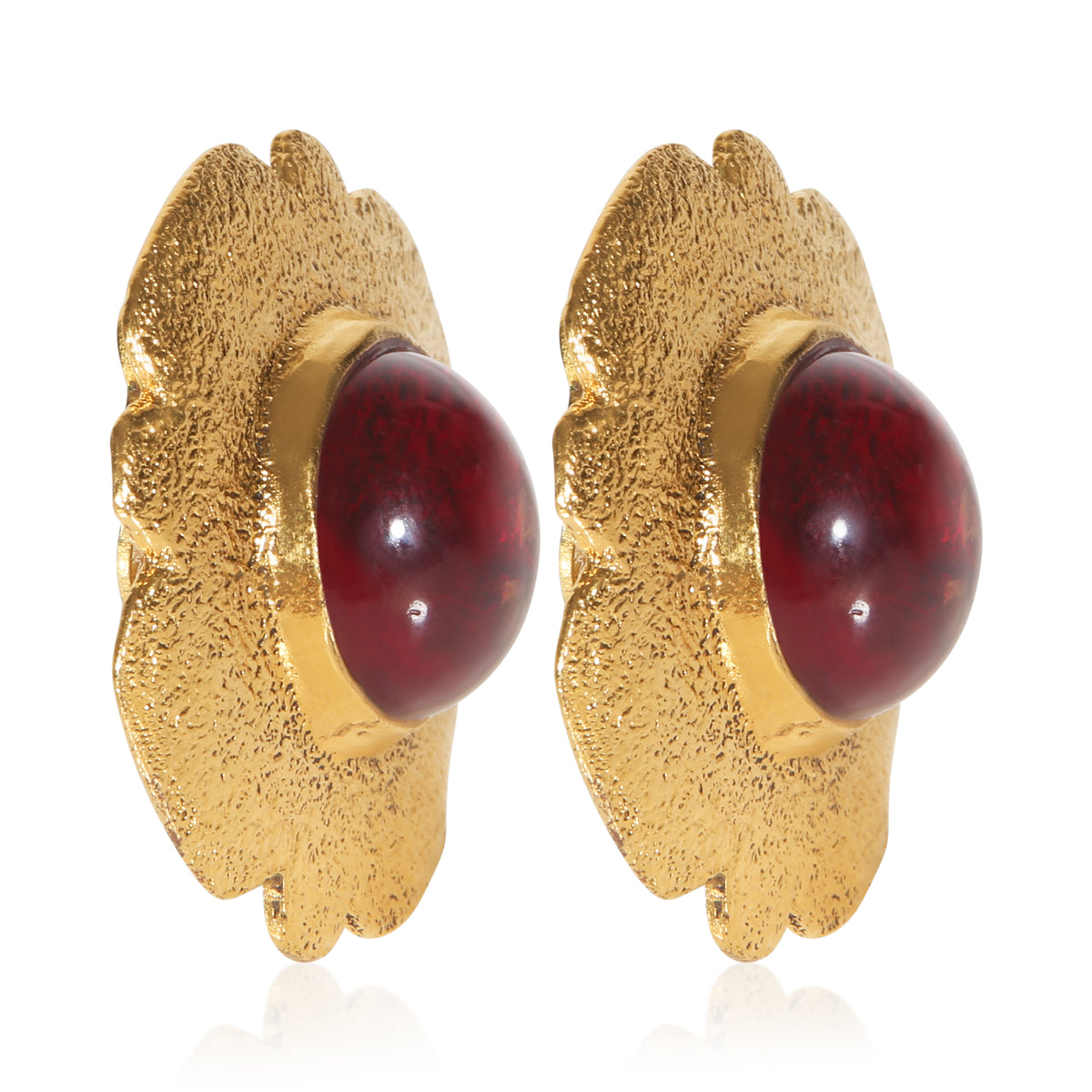 Chanel Gold Plated 1980s Vintage Red Gripoix Earrings 3