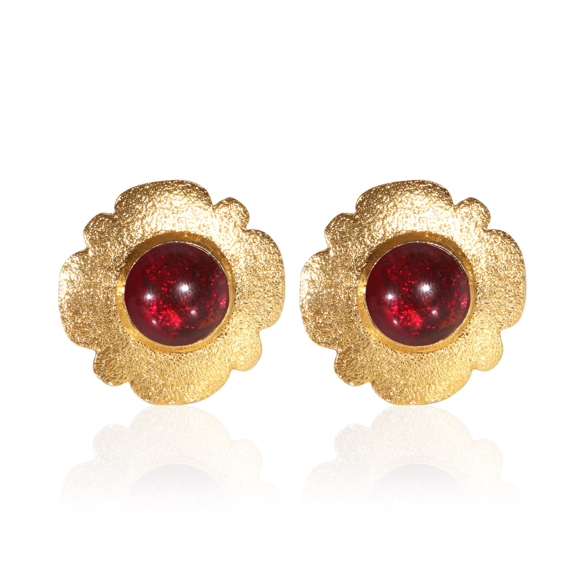 Chanel Gold Plated 1980s Vintage Red Gripoix Earrings fv