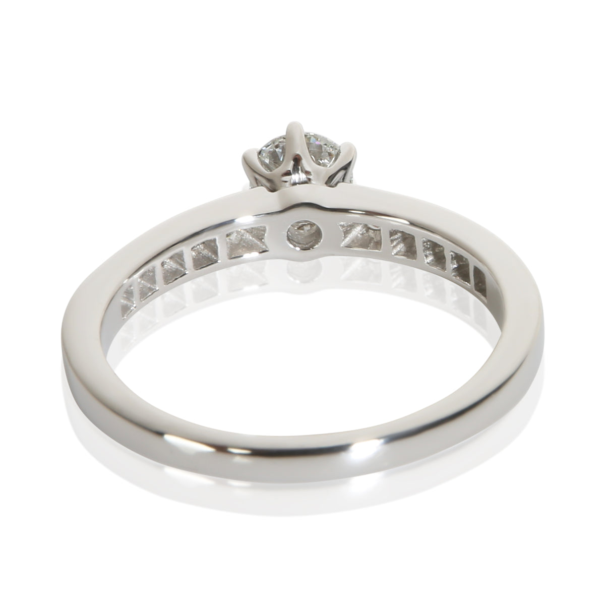 Tiffany & Co. 0.41 ct Round Brilliant Diamond Engagement Ring 3