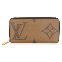 Louis Vuitton Reverse Monogram Giant Zippy Wallet Wallet fv