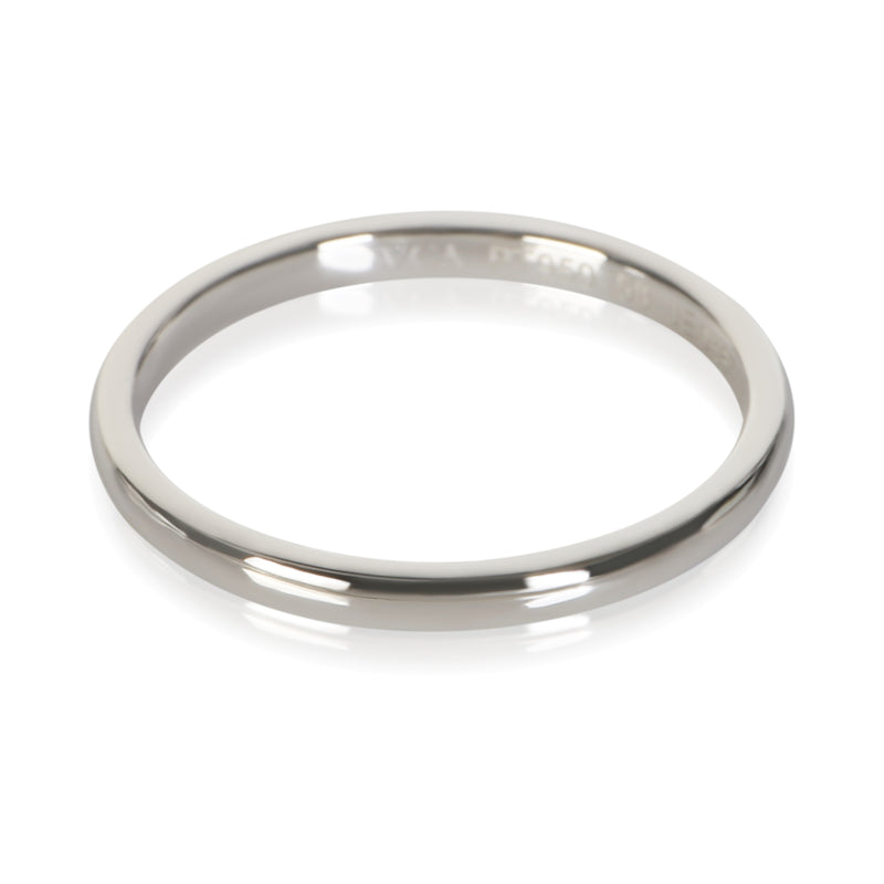 Van Cleef & Arpels Platinum Tendrement 2mm Band fv