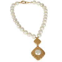 Chanel Gold Plated  Vintage Faux Pearl Necklace av
