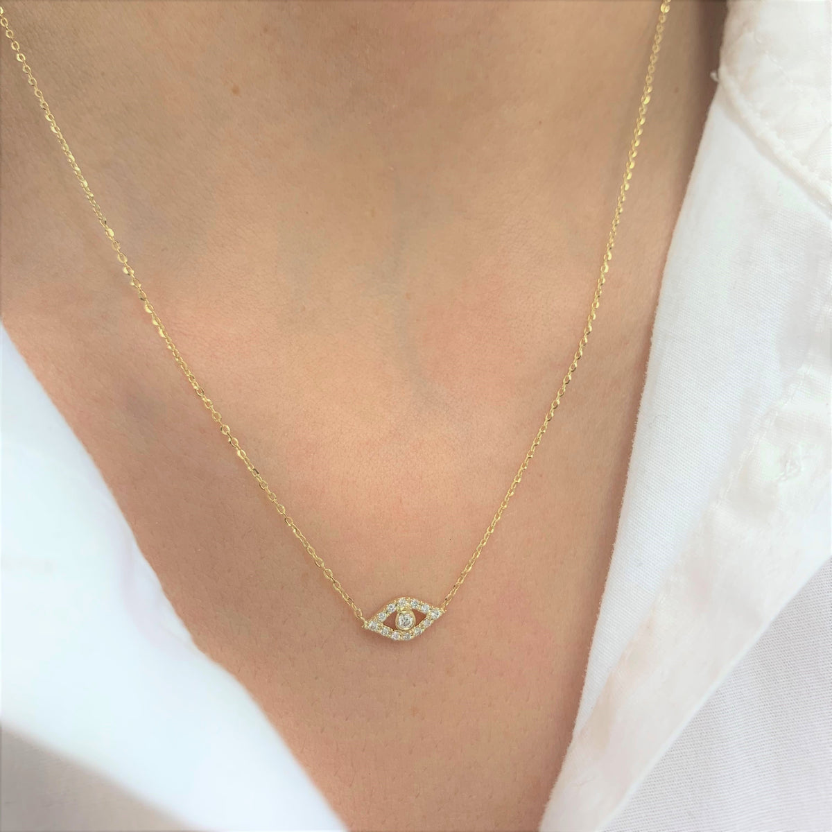 myGemma 14k White Gold & Diamond Evil Eye Necklace av