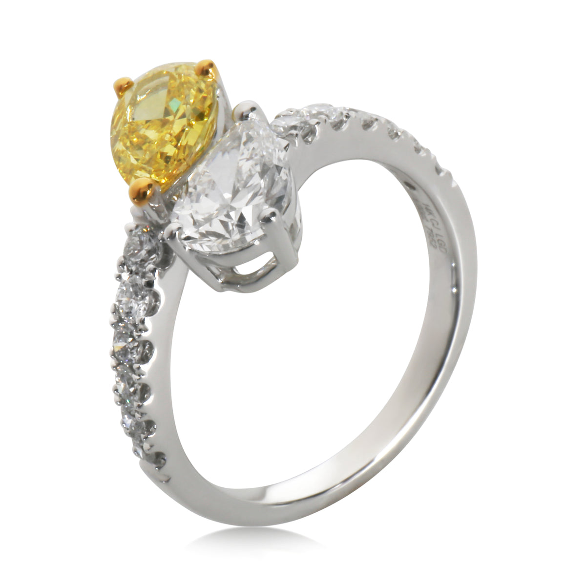 myGemma 2.5 ctw White Gold & Yellow Gold Lab Grown Diamond Ring av