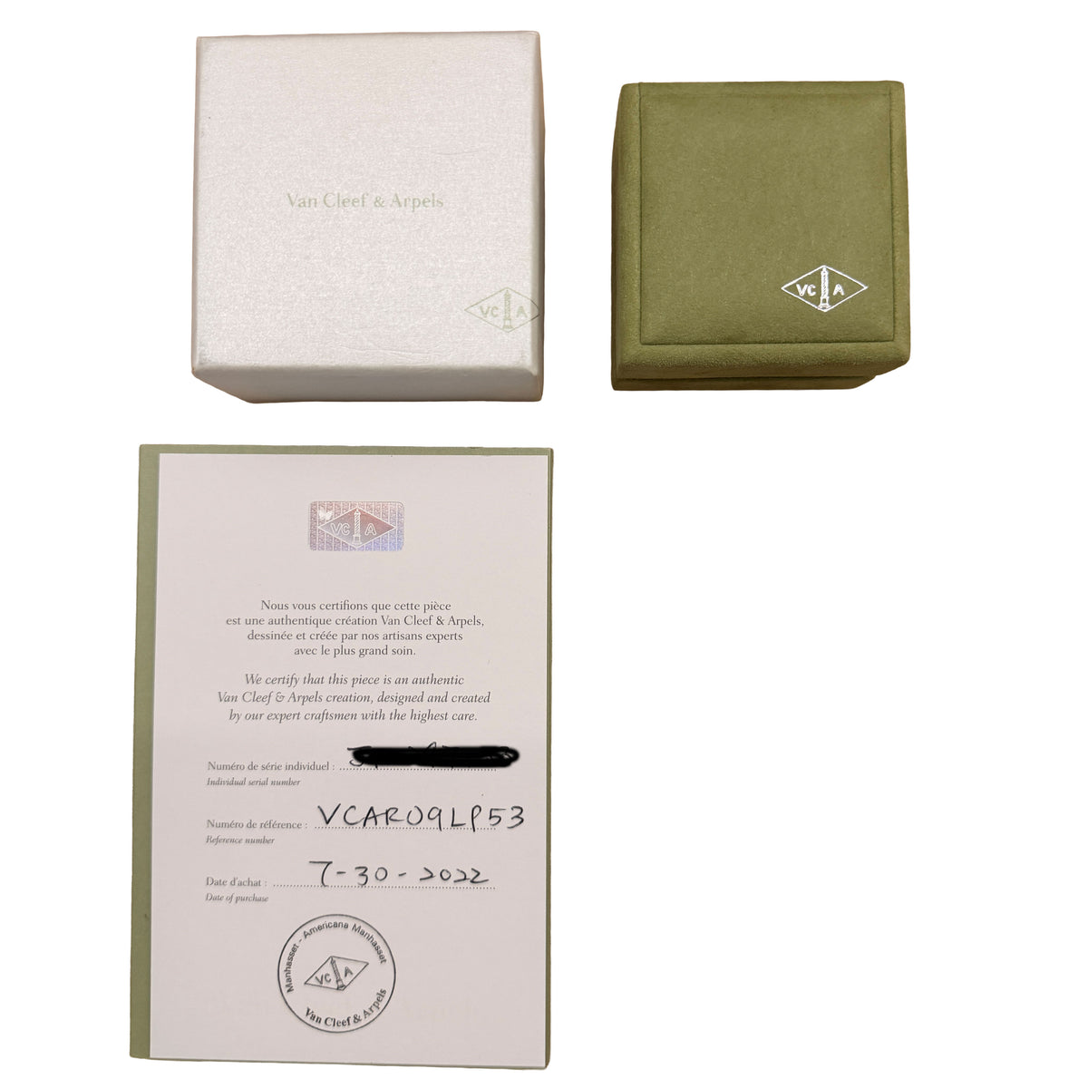 Van Cleef & Arpels White Gold Diamond Perlee Clovers Ring box
