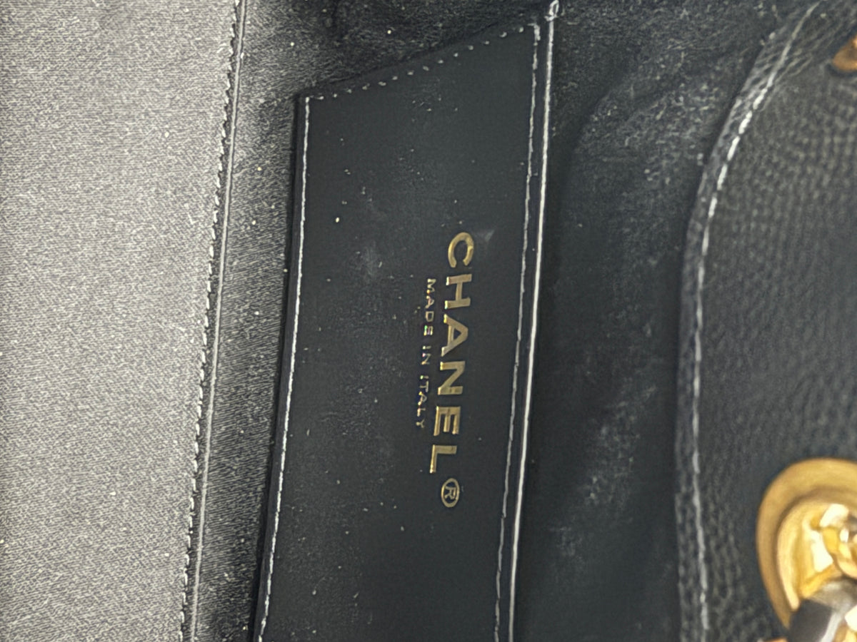 Chanel 26P Black Quilted Caviar Mini  25 Hobo Handbag Handbag ad3
