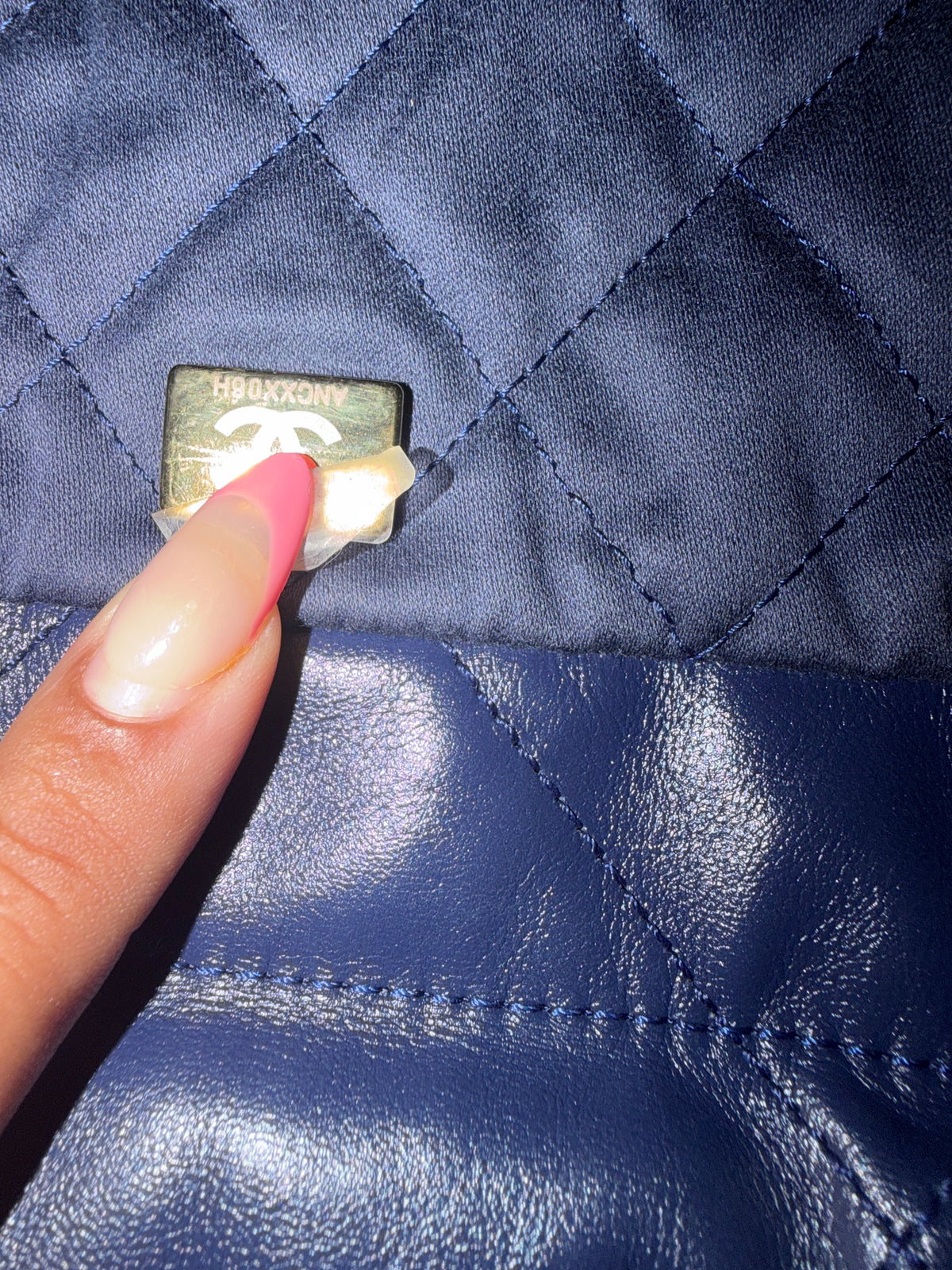 Chanel Navy Quilted Calfskin  22 Mini Hobo Handbag ad4