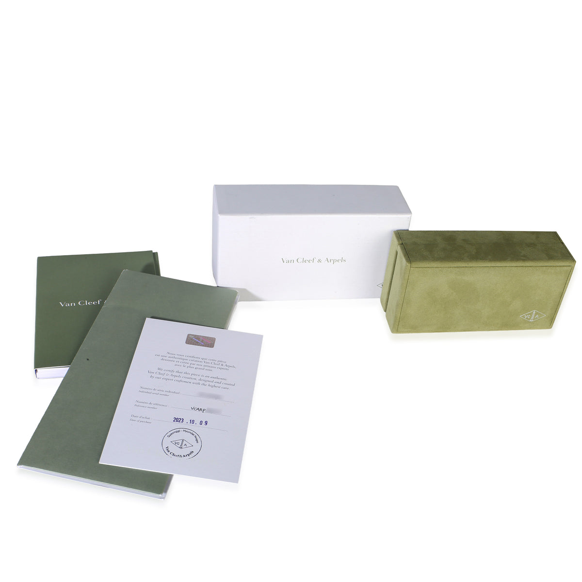Van Cleef & Arpels Yellow Gold Rock Crystal Vintage Alhambra Bracelet box