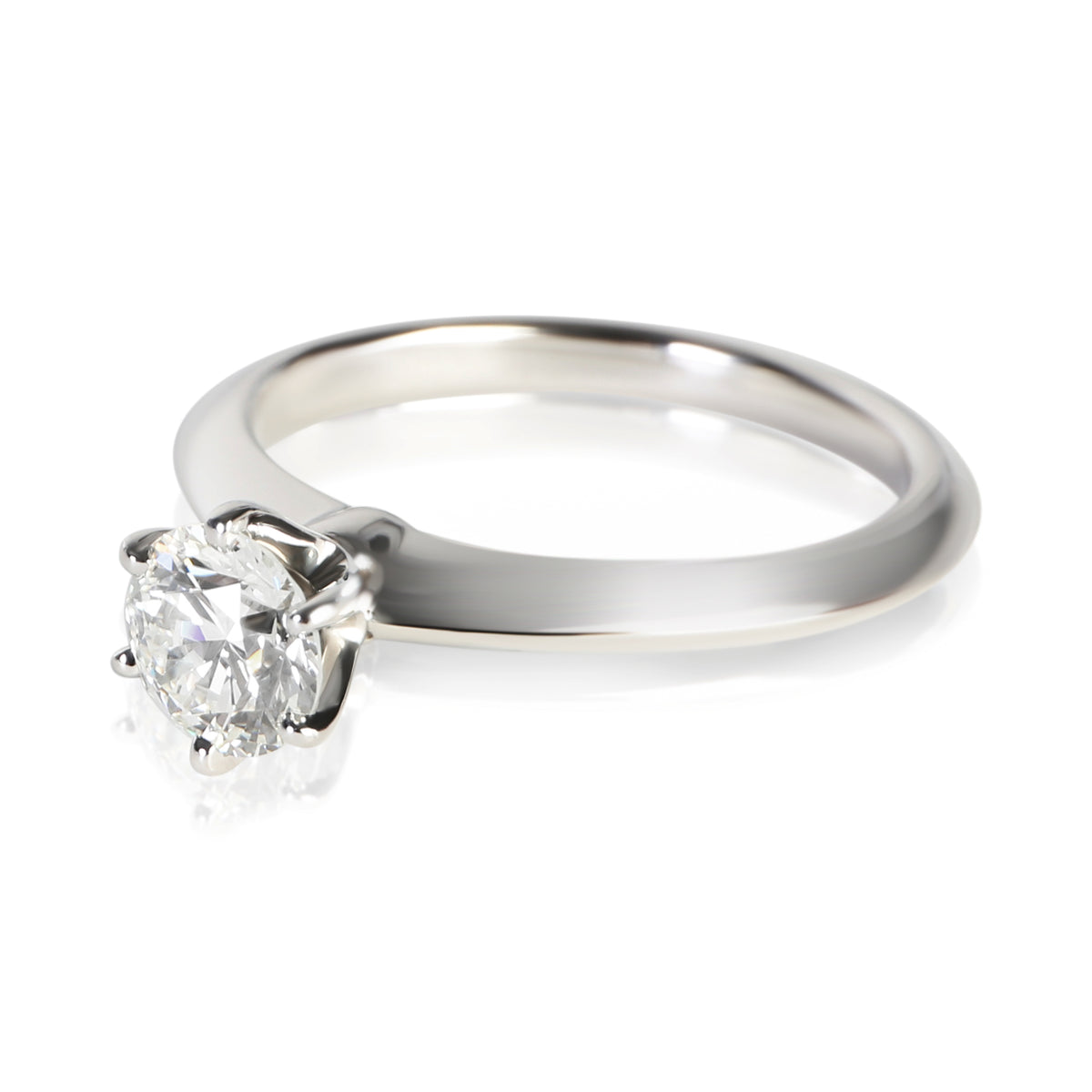 Tiffany & Co. 0.67 ct Round Brilliant Diamond Engagement Ring 2