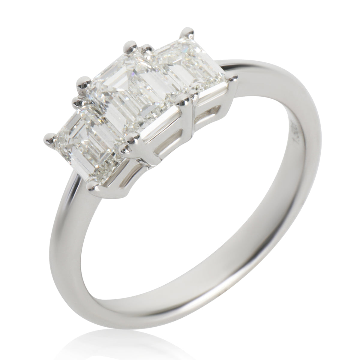 0.7 ct Emerald Diamond Engagement Ring