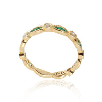 Emerald and Diamond Ring in 18K Yellow Gold