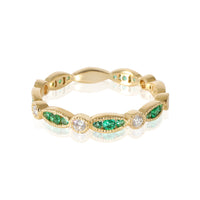 Emerald and Diamond Ring in 18K Yellow Gold