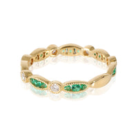 Emerald and Diamond Ring in 18K Yellow Gold