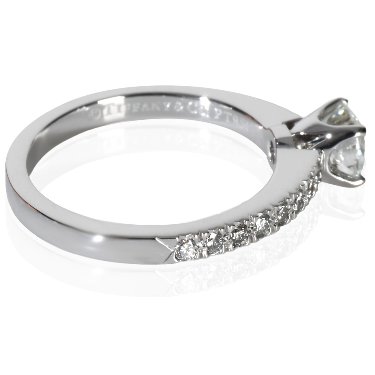 0.41 ct Cushion Diamond Cushion Novo Engagement Ring