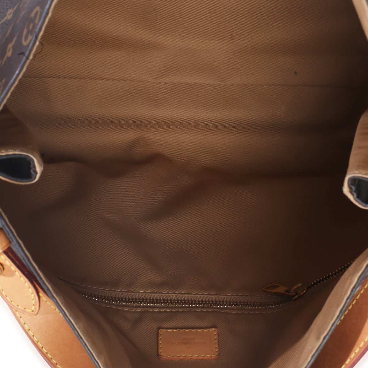 Monogram Canvas Graceful MM