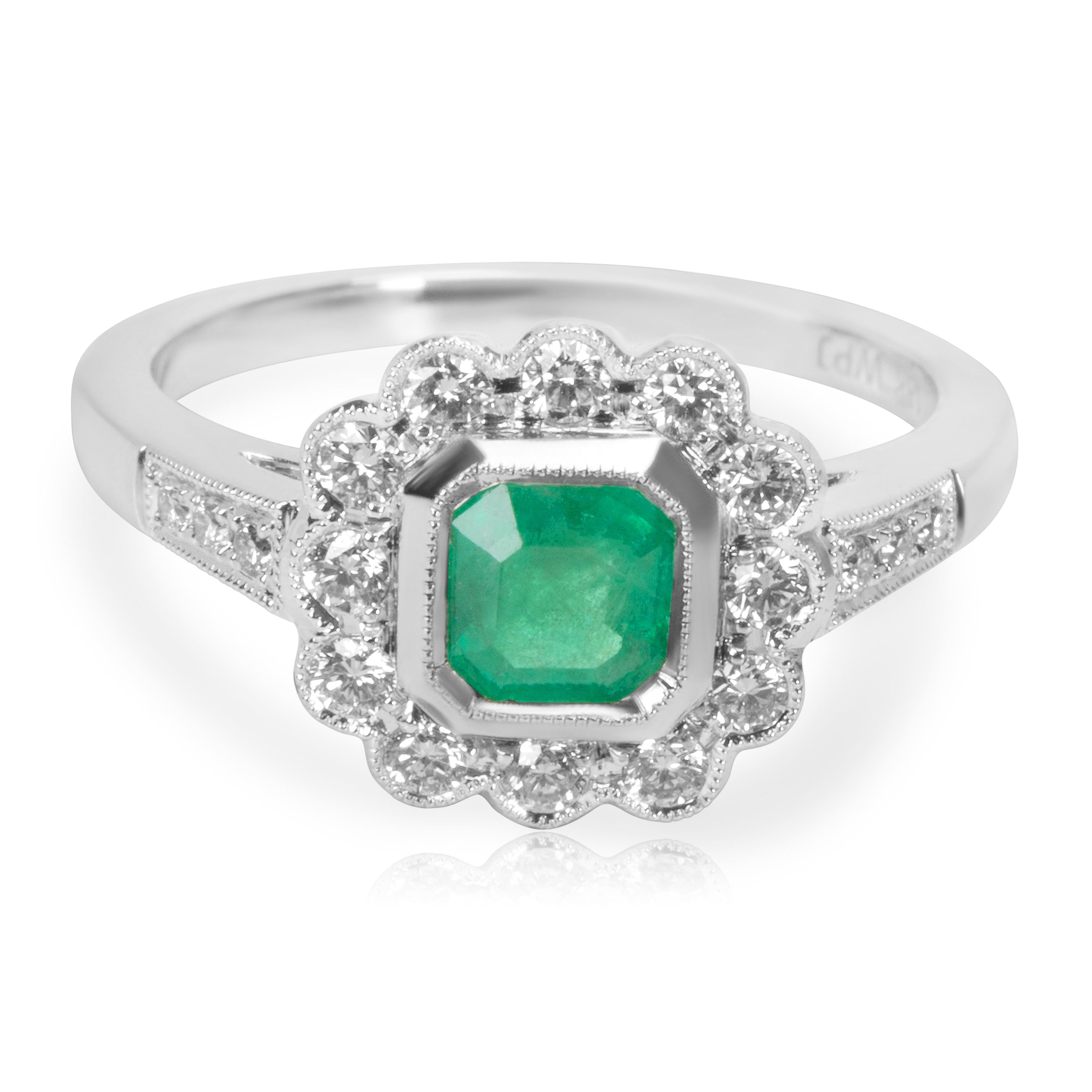 BRAND NEW Emerald & Diamond Fashion Ring in 18k White Gold (0.30 CTW)