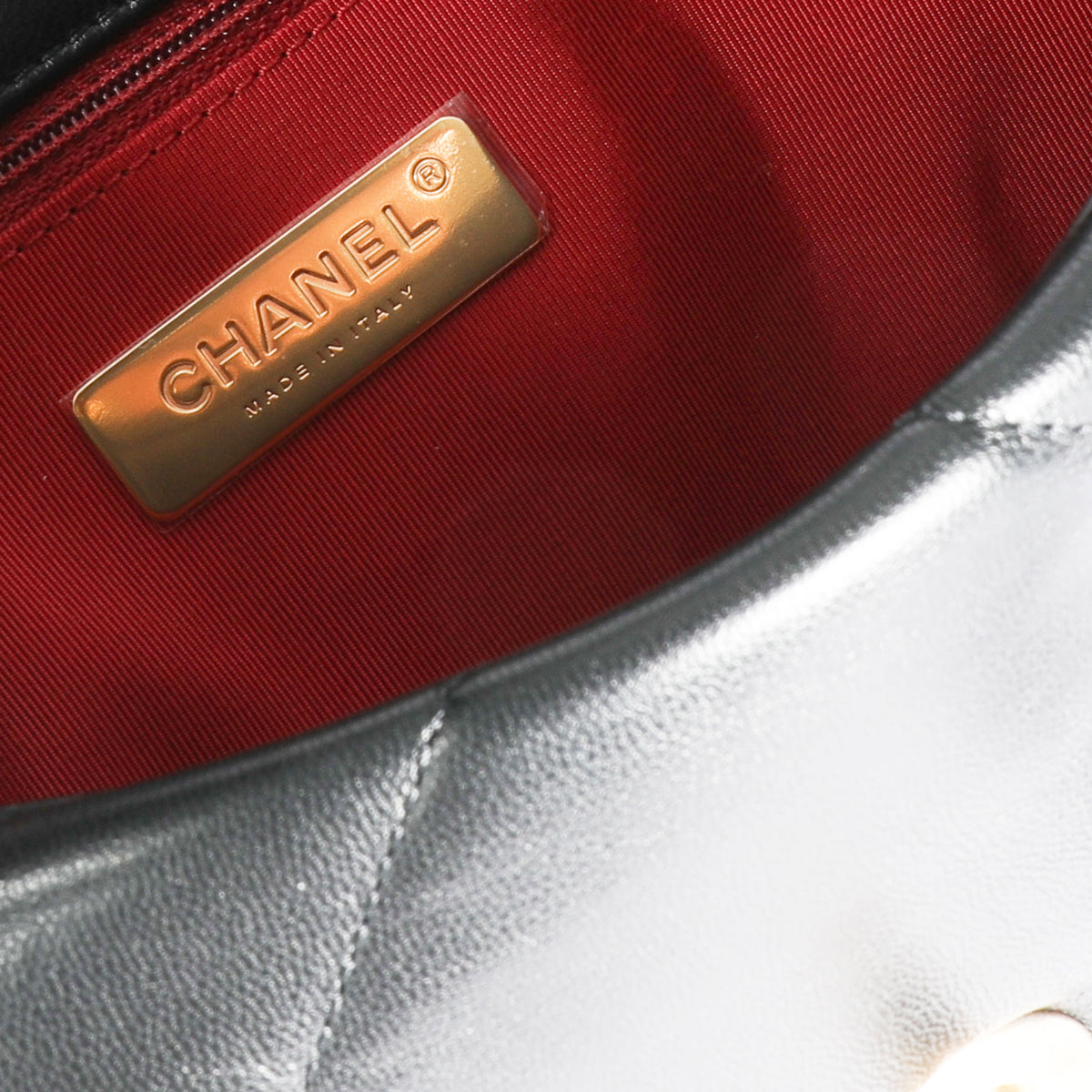 Chanel Black Quilted Lambskin Chanel 19 Medium Flap Bag – myGemma