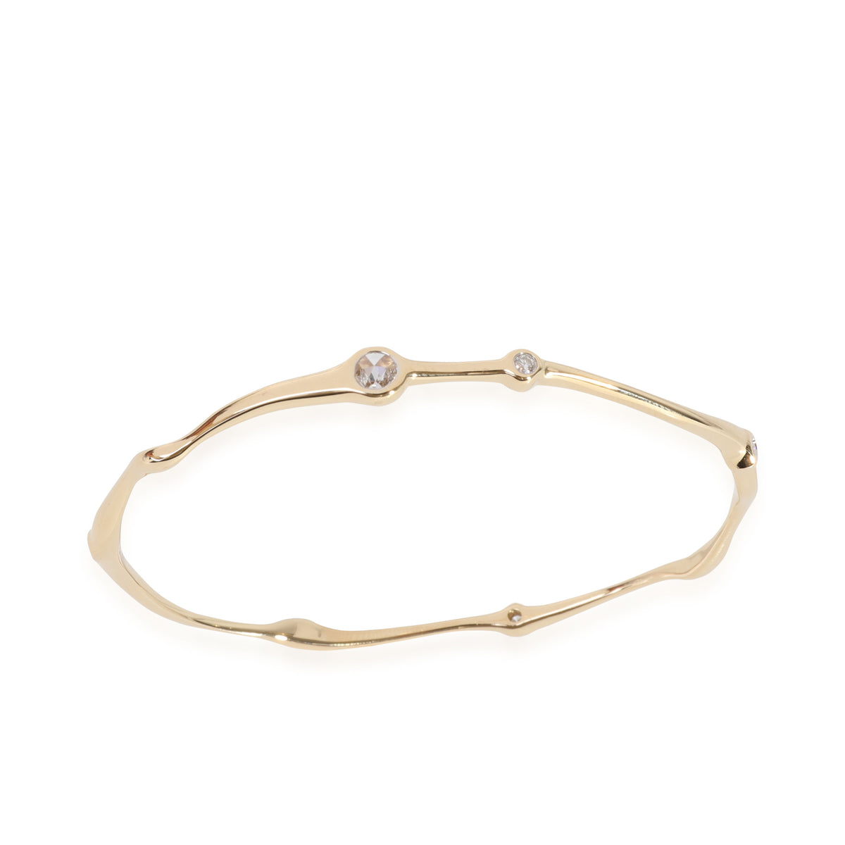 Wavy Diamond Bangle in 18k Yellow Gold 0.4 CTW