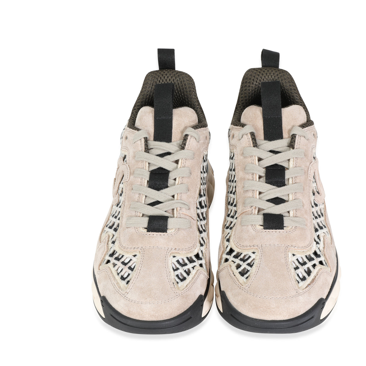 Chanel -  Chanel Sneaker Beige Embroidery (40 EUR)