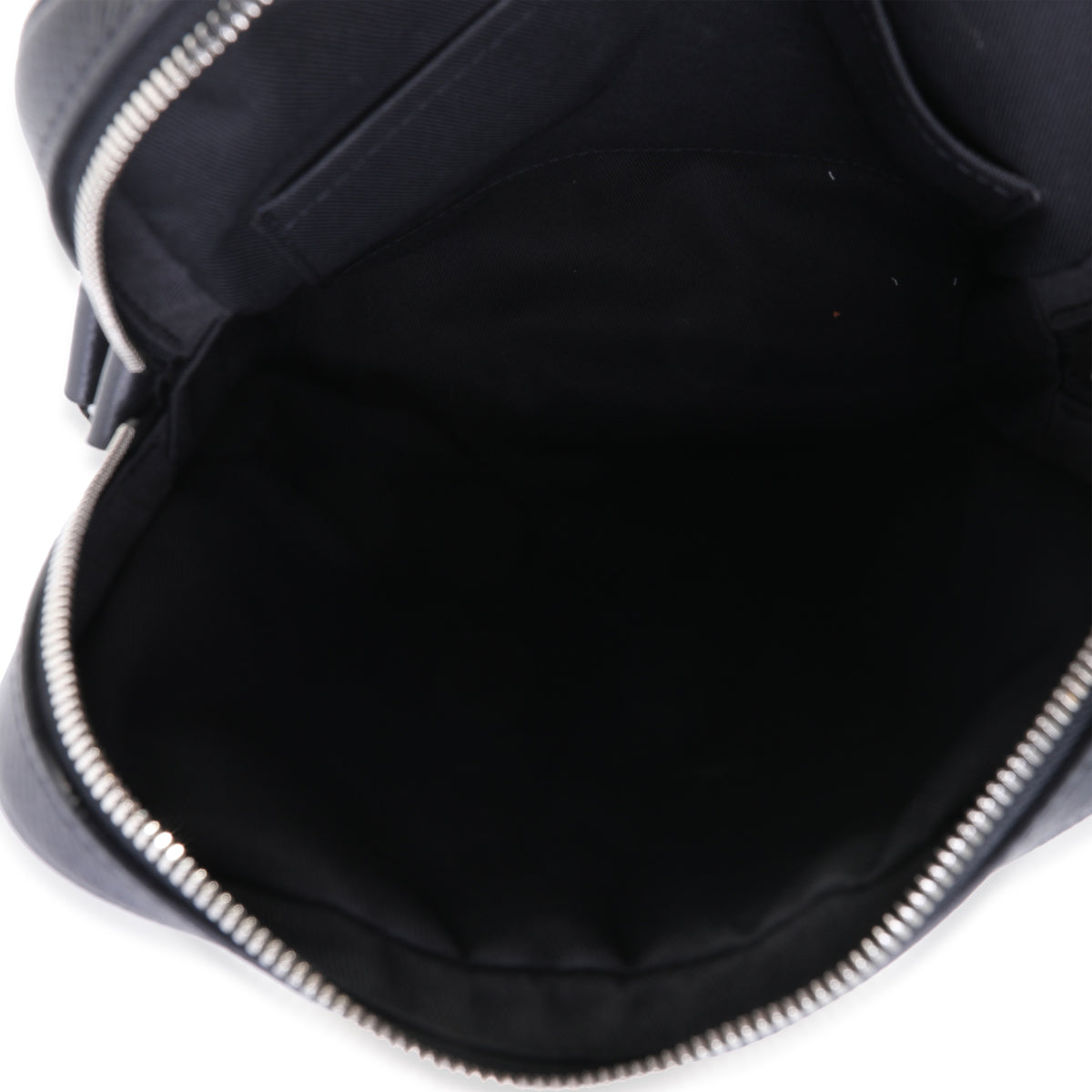 Louis Vuitton Black Taiga Leather Alex Messenger BB | myGemma Louis Vuitton Black Taiga Leather Alex Messenger BB | myGemma