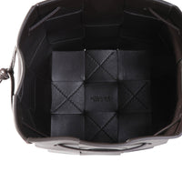 Bottega Veneta Fondant Maxi Intrecciato Leather Cassette Bucket Bag