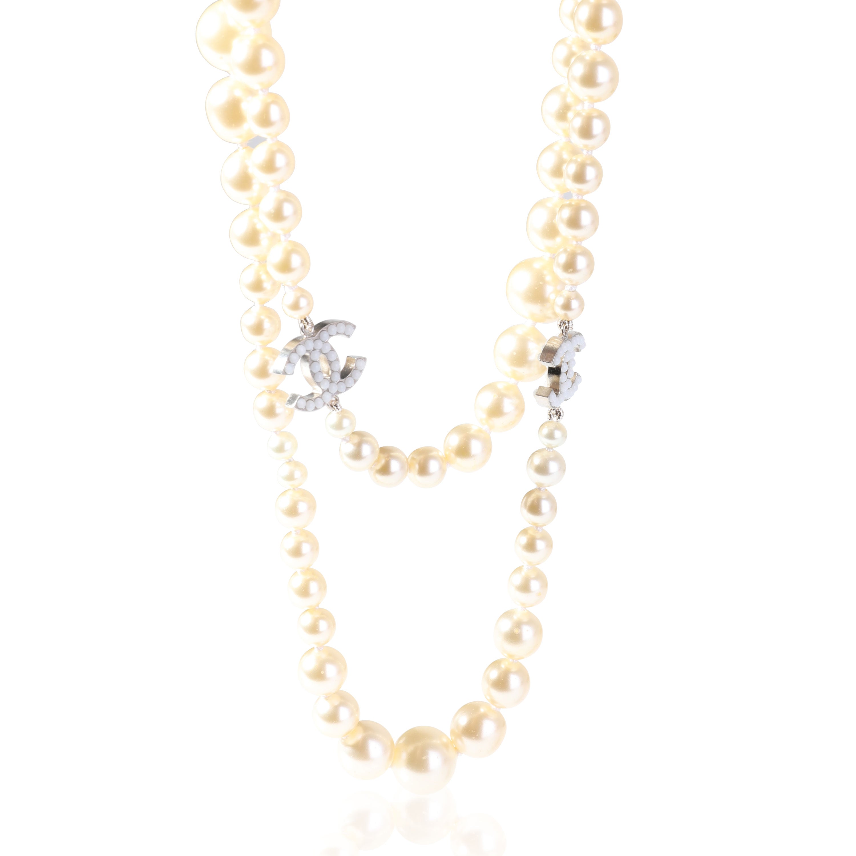 Chanel Faux Pearl Continuous 2008 Collection by Karl Lagerfeld Necklace, myGemma, IT