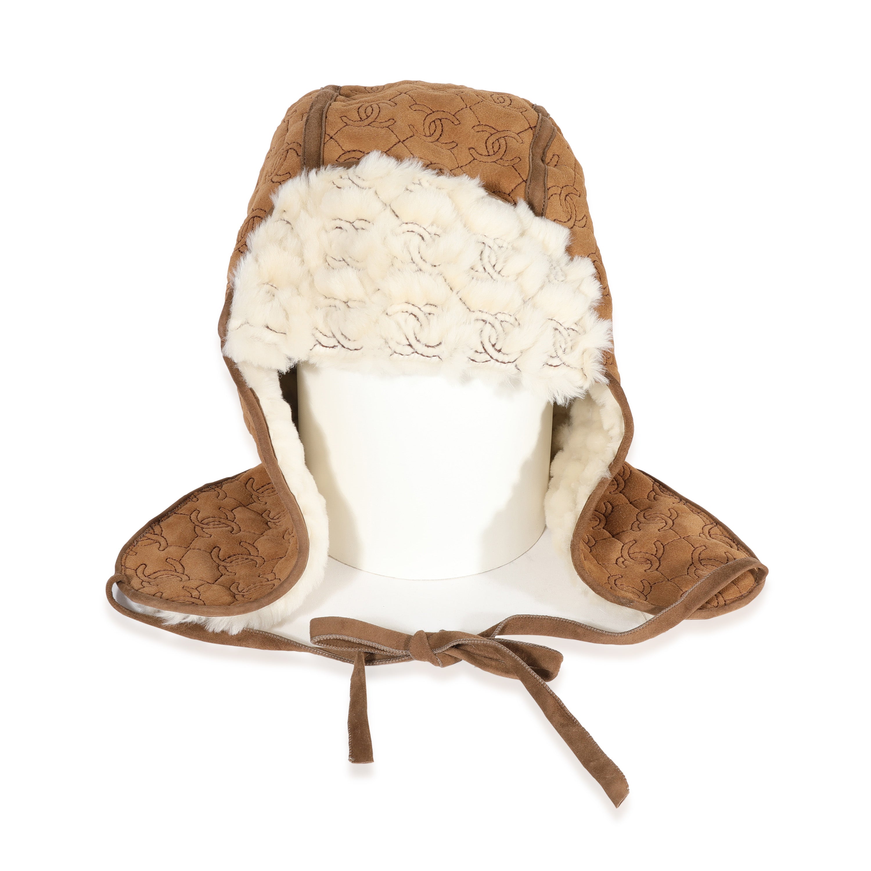 Chanel Brown CC Suede & Shearling Hat | myGemma | Item #120856 display picture 2