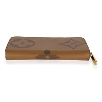 Louis Vuitton Monogram Giant Zippy Wallet