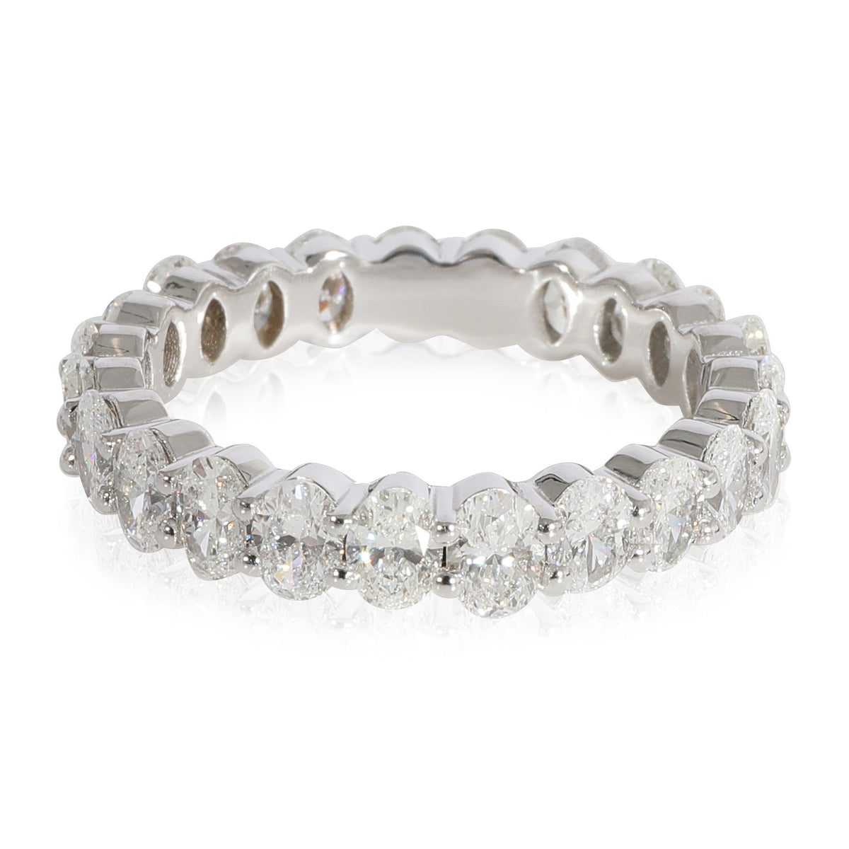 Diamond Oval Eternity Band in 14k White Gold 2.3 CTW