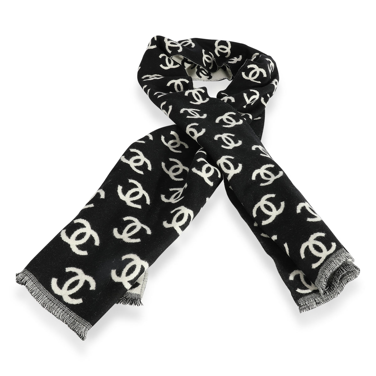 Wool Winter Scarves Chanel buy preowned at 399 EUR