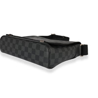 Louis Vuitton Damier Graphite Canvas District NM