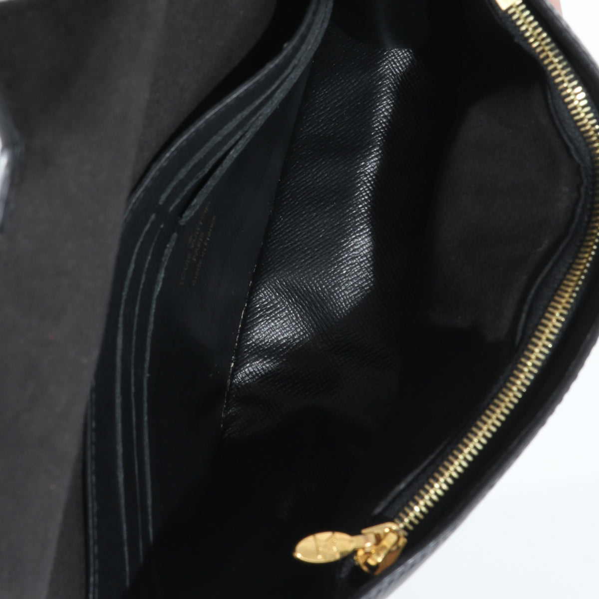 Twist Belt Chain Pouch - Luxury Epi Leather Black