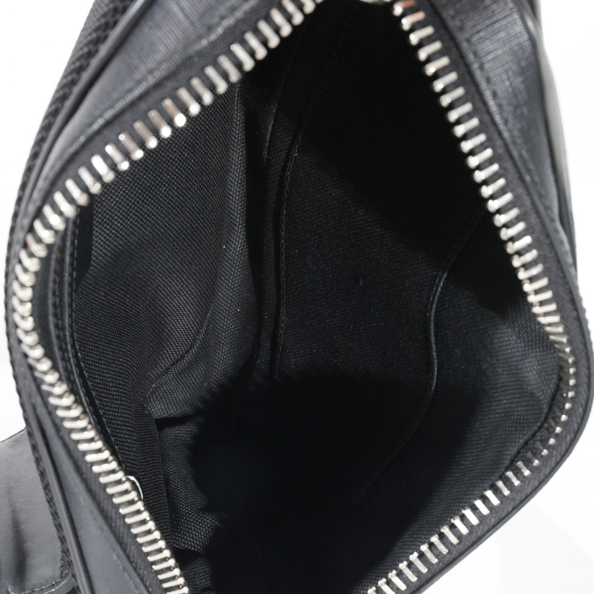Gucci Beige/Black GG Supreme Small Belt Bag – STYLISHTOP