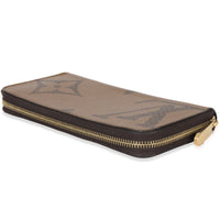 Louis Vuitton Giant Monogram Reverse Canvas Zippy Wallet