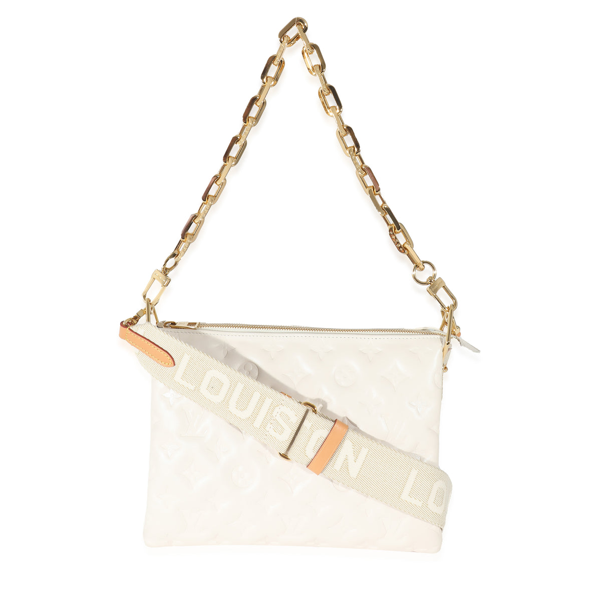 Louis Vuitton Coussin MM Shoulder bag in Lambskin, Gold Hardware