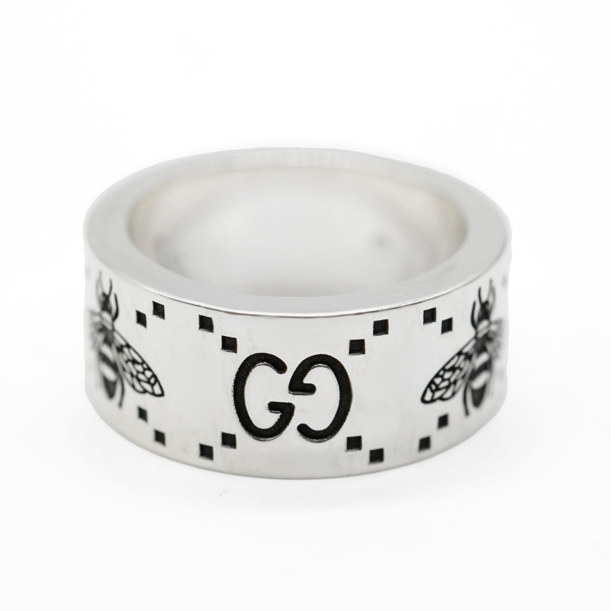 Gucci Inverted GG & Bee Engraved Wide Ring in Sterling Silver