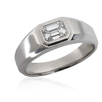Tiffany & Co. The Charles Tiffany Setting Emerald Ring, 1.03 ctw F/VVS2