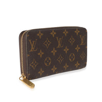 Louis Vuitton Monogram Canvas Zippy Wallet